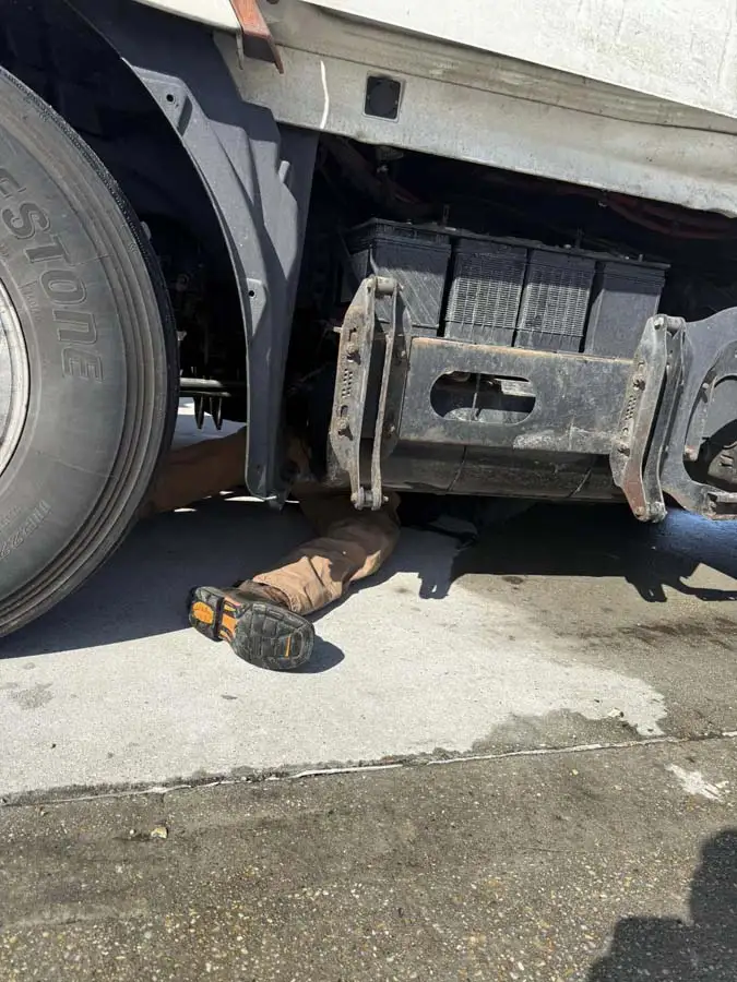 Heavy duty vehicle maintenance and repair